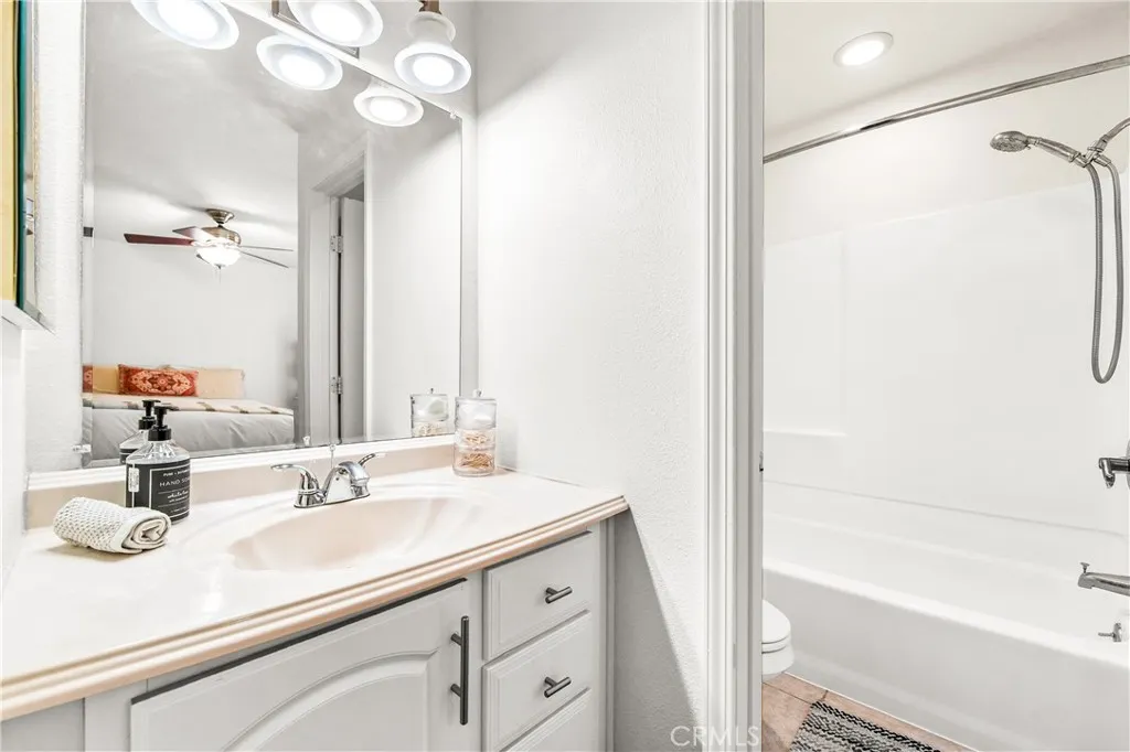 1509 Stanley 203, Long Beach, California 90804 home-pic-19